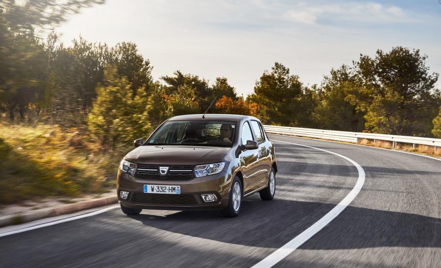 Dacia Sandero 2016 года  (фото 17 из 32)